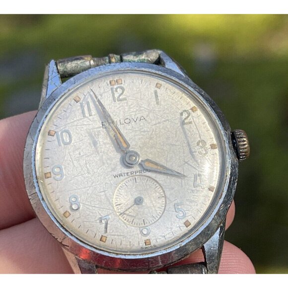 Vintage 1960s Bulova Watch Manual Wind Mechanical Shock Water Anti Magnetic Runs - Picture 2 of 10